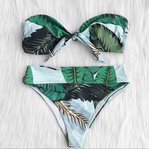 ❤️SALE❤️ Green leaf high waisted knot bikini set